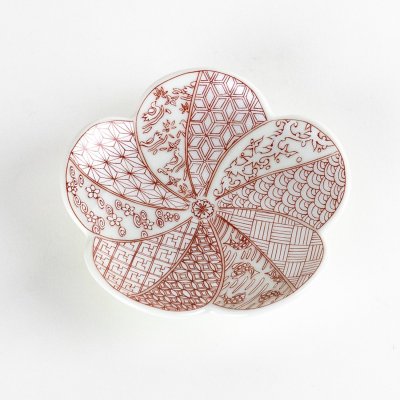 Photo2: Plum Blossom-Shaped Small Plate Nishiki Shonzui Red (9 cm/3.5 in)