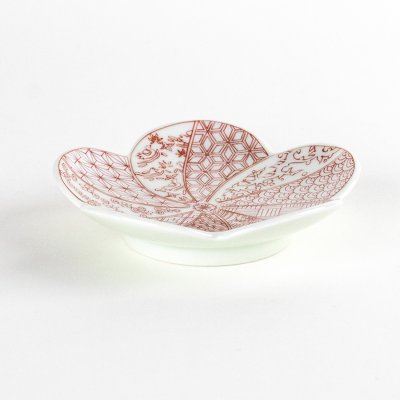Photo3: Plum Blossom-Shaped Small Plate Nishiki Shonzui Red (9 cm/3.5 in)