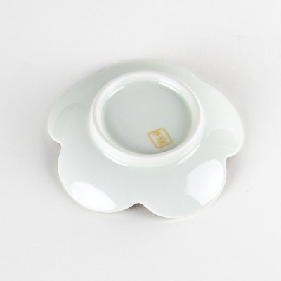 Photo4: Plum Blossom-Shaped Small Plate Nishiki Shonzui Red (9 cm/3.5 in)