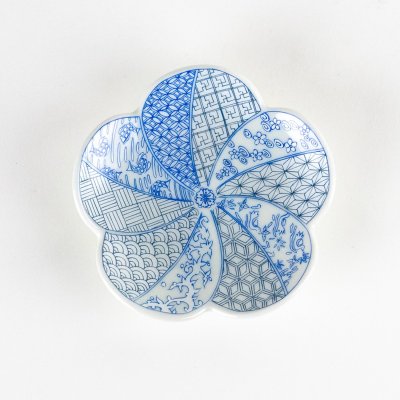 Photo5: Plum Blossom-Shaped Small Plate Nishiki Shonzui Blue (9 cm/3.5 in)
