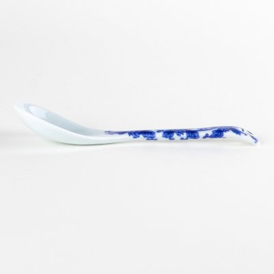Photo3: Porcelain Dessert Spoon Karakusa Blue