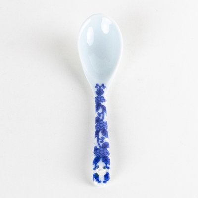 Photo5: Porcelain Dessert Spoon Karakusa Blue