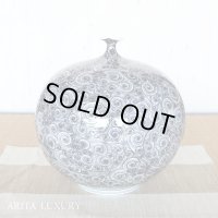 Vase Round shape Tako karakusa | The first-generation head of the Shinemon Kiln