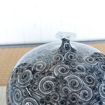 Photo3: Vase Round shape Tako karakusa