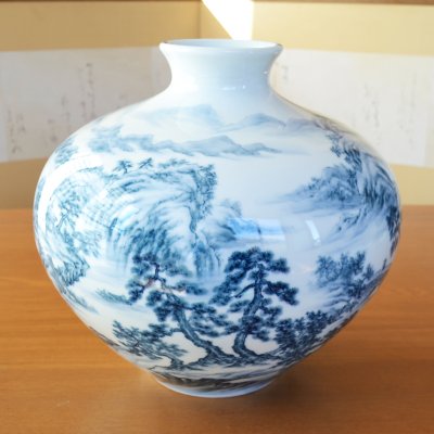 Photo3: Sometsuke Sansui Large Vase by First-Generation Shinemon, Shinemon Kiln