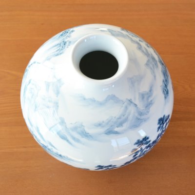 Photo6: Sometsuke Sansui Large Vase by First-Generation Shinemon, Shinemon Kiln