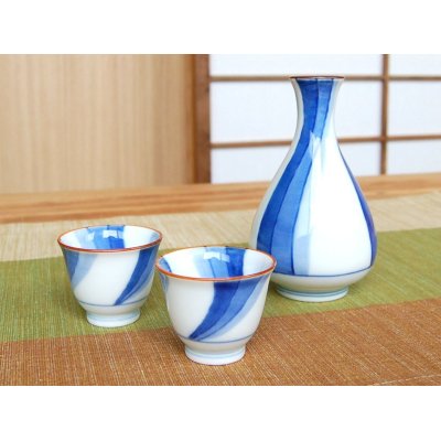 Photo2: Sake set 1 pc Tokkuri bottle and 2 pcs Cups Ryusui