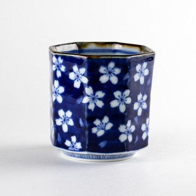 Photo2: Yunomi Tea Cup for Green Tea Sometsuke ono Cherry blossoms in wooden box