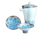 Sake set 1 pc Tokkuri bottle and 2 pcs Cups Dahlia