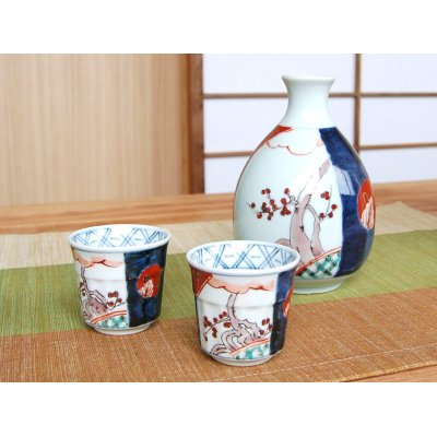 Photo2: Sake set 1 pc Tokkuri bottle and 2 pcs Cups Ko-imari Maru