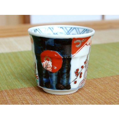 Photo6: Sake set 1 pc Tokkuri bottle and 2 pcs Cups Ko-imari Tetsuki