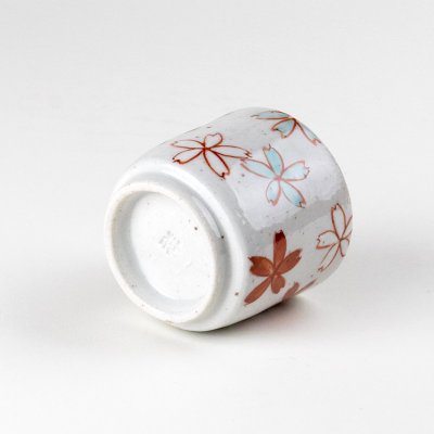 Photo4: Sake Cup Akae sakura chirashi Cherry blossoms (6cm/2.3in)