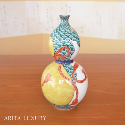 Photo1: Vase Gourd Shape Green Seigaiha (blue ocean wave pattern) and Gourd design | Fukuji Kitamura Traditional Craftsperson work