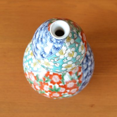 Photo3: Vase Gourd Shape Cherry blossoms, Bamboo leaves, and Plum blossoms | Fukuji Kitamura Traditional Craftsperson work