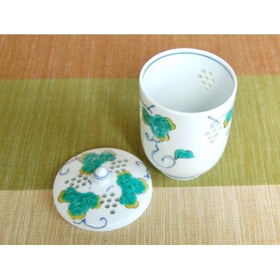 Photo2: Yunomi Tea Cup with Lid for Green Tea Openwork Suisho budou Grape (Large)