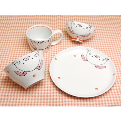 [Made in Japan] <Child tableware>Niko Niko club rabbit half set (4 pieces)