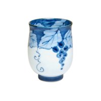 Fuchi dami budou grape (Blue) Japanese green tea cup