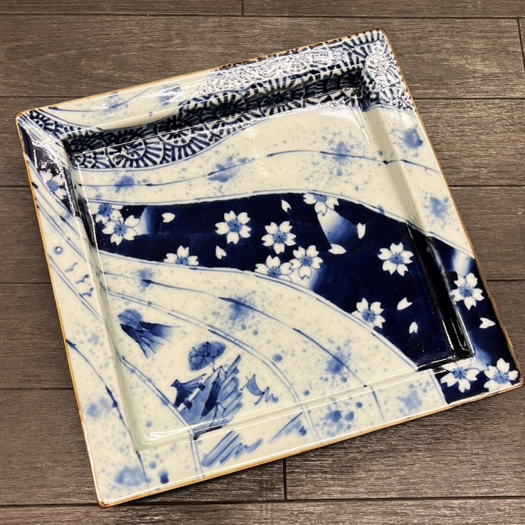 Square sometsuke plate with flowing cherry-blossom design