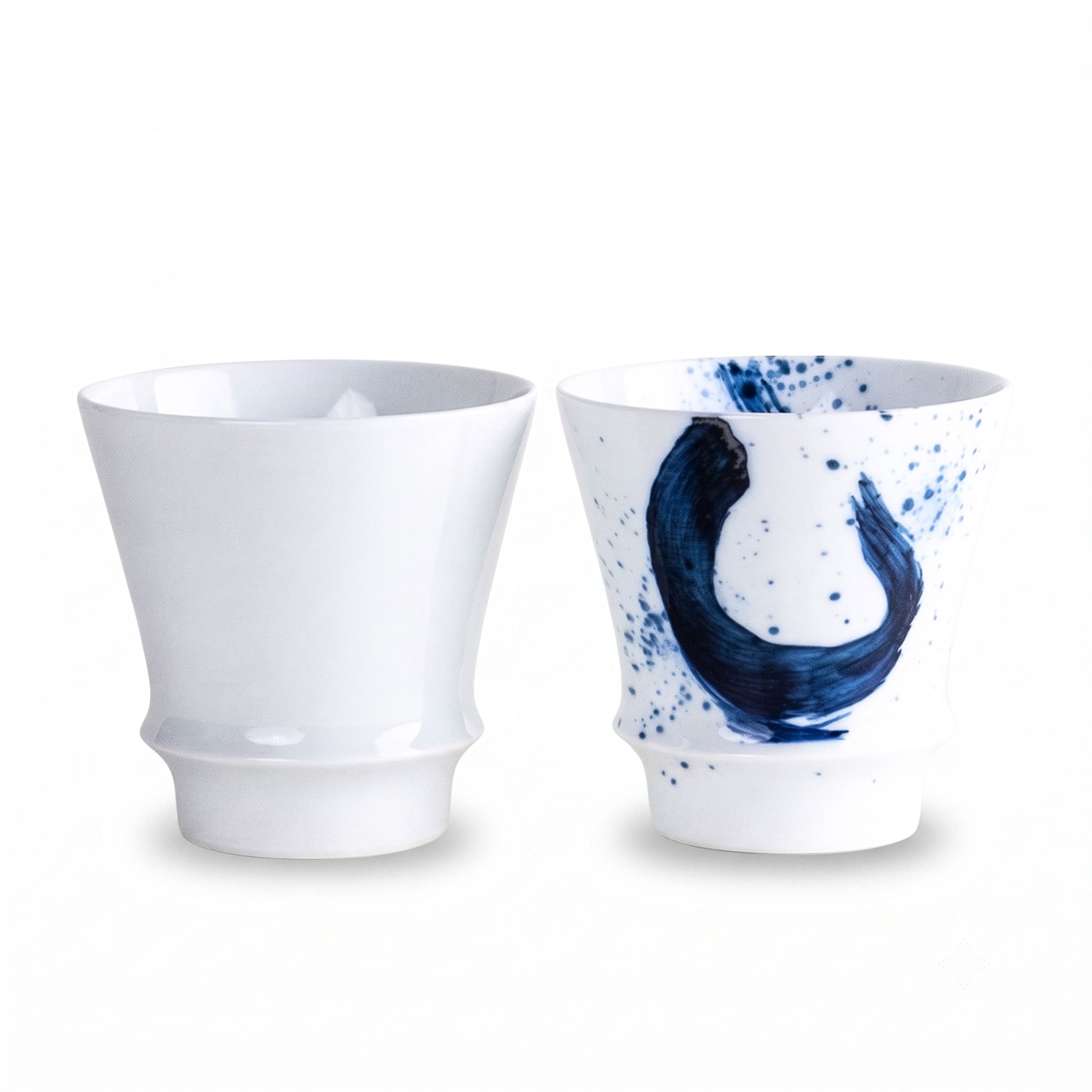 Comparison of Hakuji white porcelain and Sometsuke blue-and-white cups of the same shape