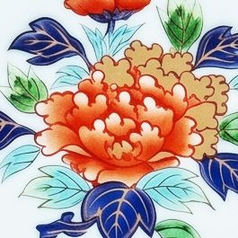 Ko-Imari style porcelain and decorative details