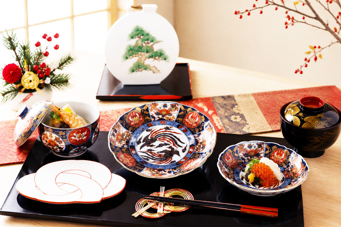 Ko-Imari style porcelain and decorative details