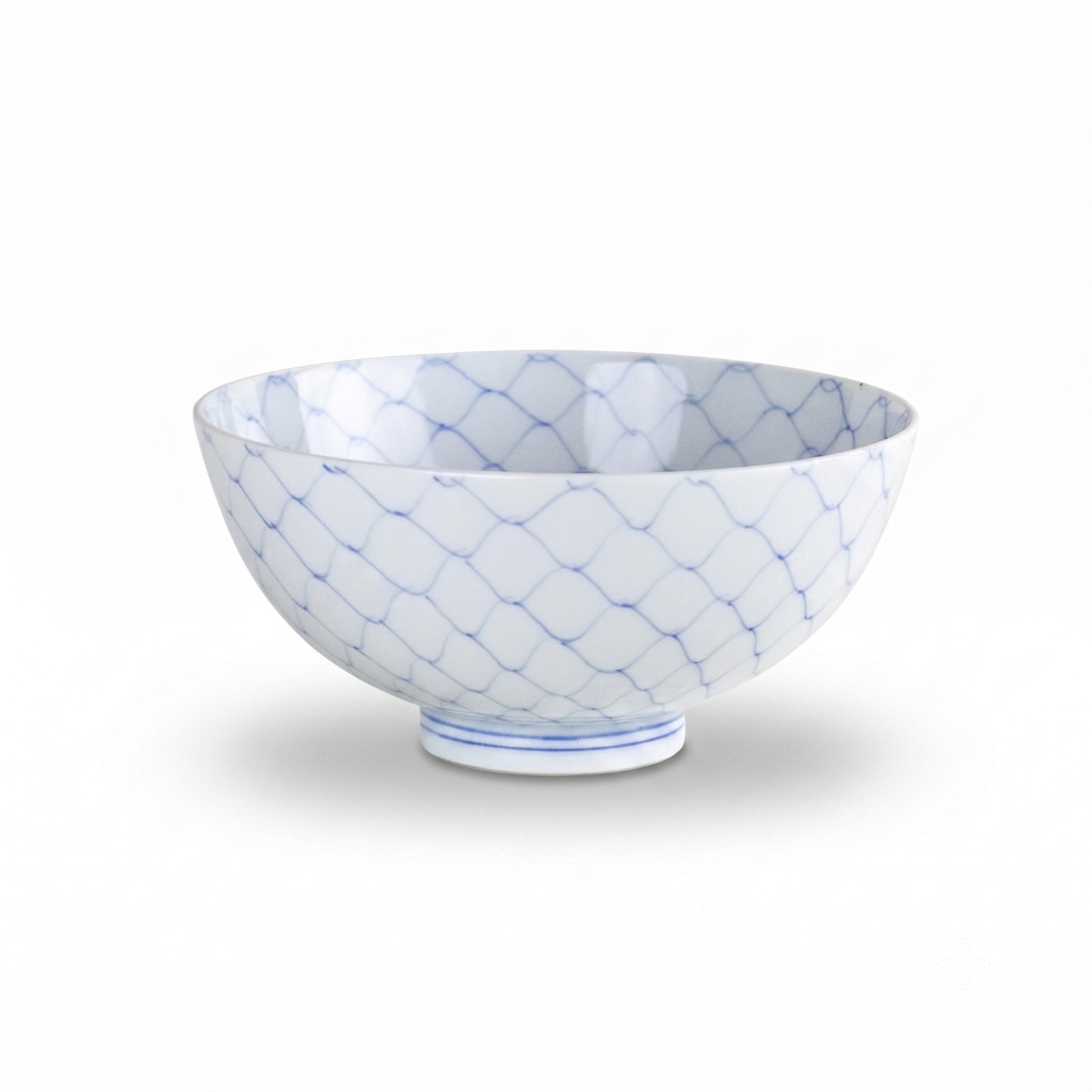 Arita ware rice bowl decorated with a hand-painted Amime net pattern