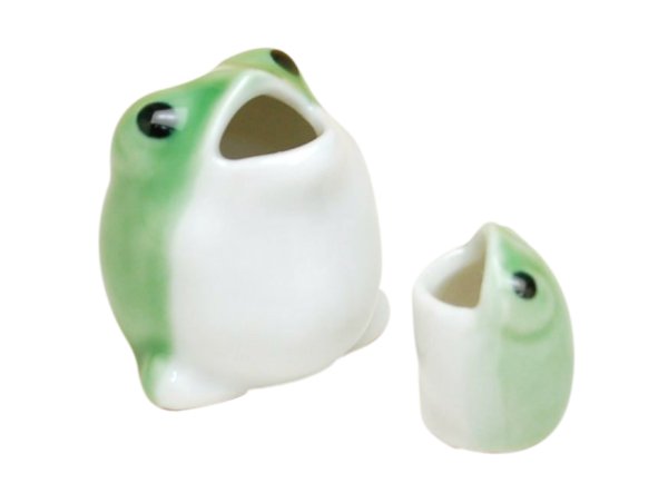 [Made in Japan] Hirokuchi kaeru frog (pair) Ornament doll