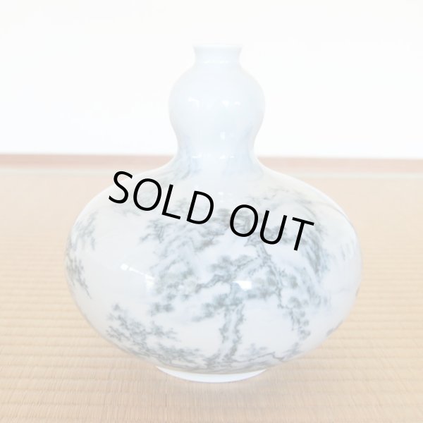Photo2: Vase Gourd Shape Somestuke Sansui Landscape | The first-generation head of the Shinemon Kiln (2)