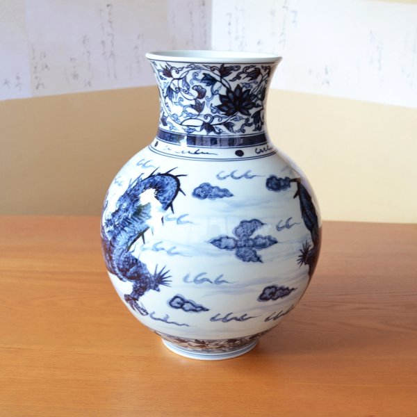 Photo4: Vase Sometsuke Ryu Dragon | The first-generation head of the Shinemon Kiln (4)