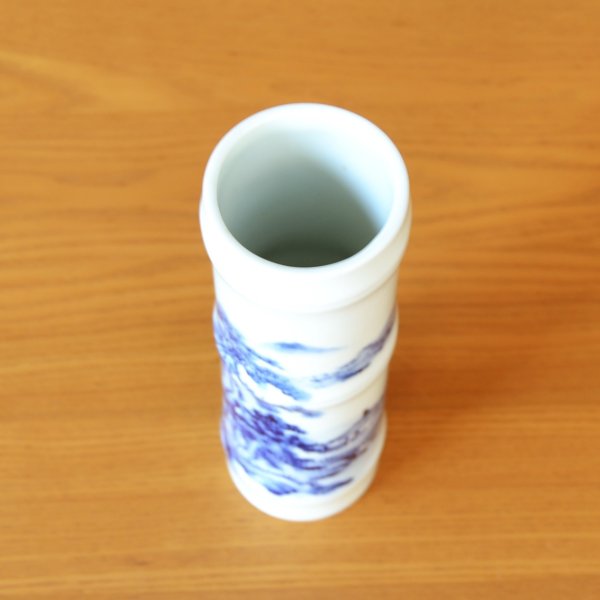 Photo6: Bamboo-Shaped Vase Sometsuke Sansui Landscape | The first-generation head of the Shinemon Kiln (6)