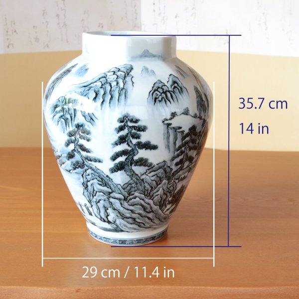 Photo7: Large Vase Kodai Sometsuke Sansui Landscape | The first-generation head of the Shinemon Kiln (7)