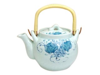 Japan Pottery Net / MADORI BOTAN KARAKUSA POT LARGE (Teapot with