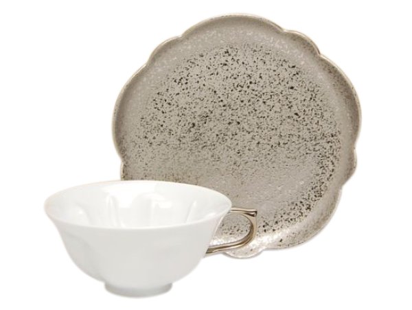 [Made in Japan] Hakuji ginsai (Silver) SAKURA shaped Cup and saucer