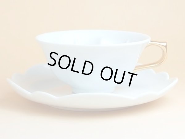 Photo2: Tea Cup and Saucer Hakuji (Gold) SAKURA shaped Cup (2)