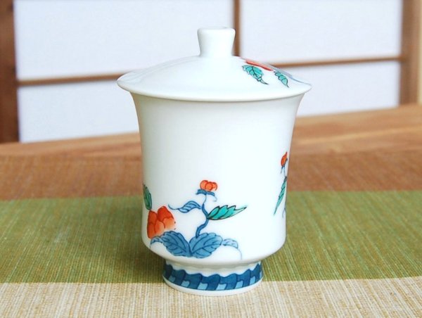 Photo4: Yunomi Tea Cup with Lid for Green Tea Ironabeshima uchi sansui iwa botan (Small) (4)