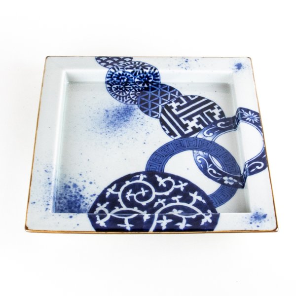 Photo1: Extra Large Square Plate Kosome-Marumon (28.5 cm/11.2 in) (1)