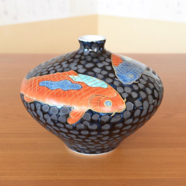 Photo2: Vase Small Tetsuyu koi-e Carp | Fujii Kinsai's work (2)