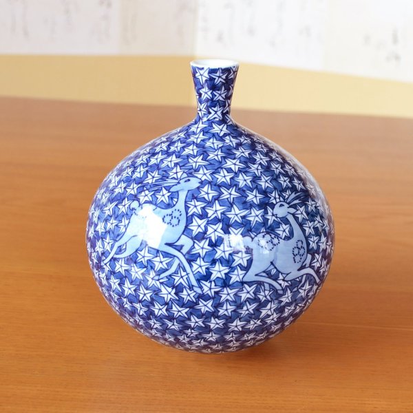 Photo3: Small Vase Sometsuke Shika Momiji Deer and Maple leaves | Fujii Kinsai's work (3)