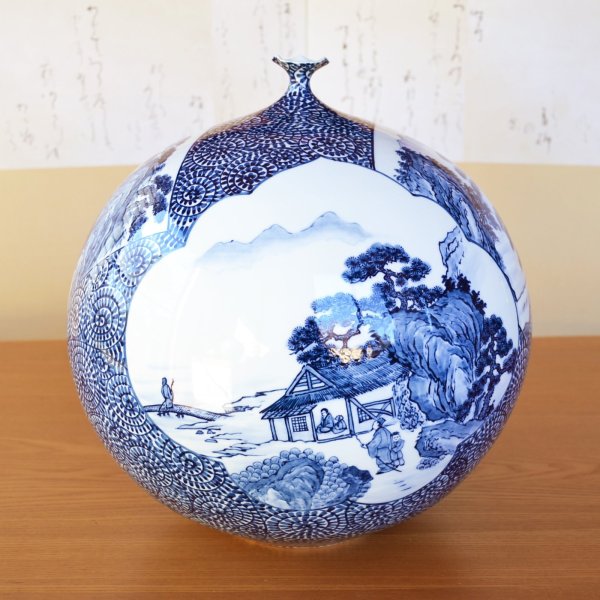 Photo2: Sometsuke Tako-Karakusa Sansui Large Vase by Kinsai Fujii (2)
