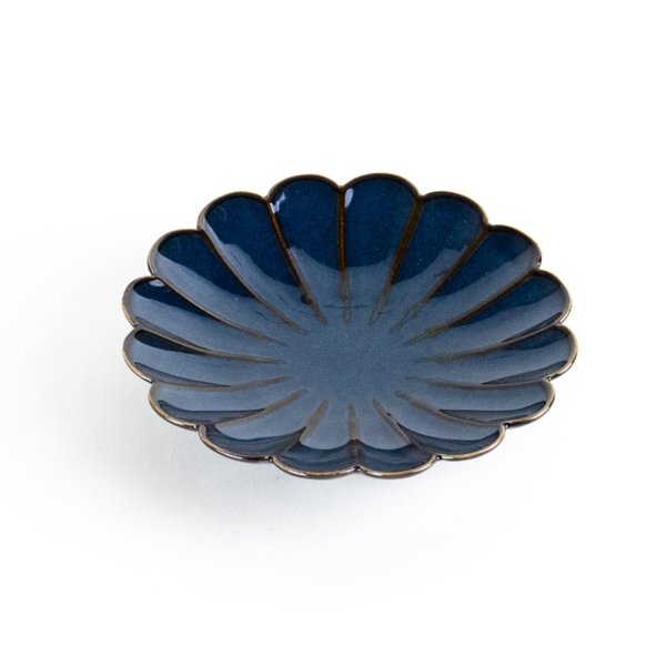 Photo1: Chrysanthemum-Shaped Small Plate Gunjo (12.5 cm/4.9 in) (1)